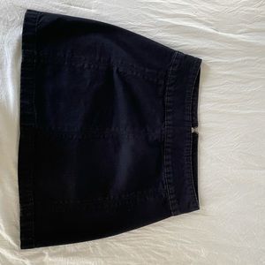 Black basic mini skirt
